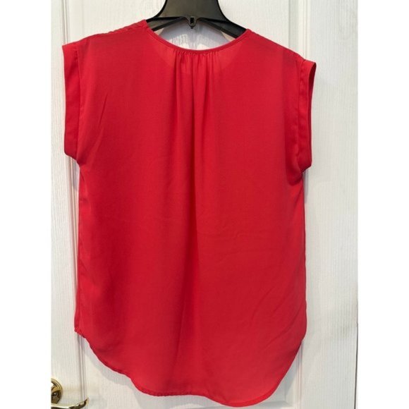 blouse - Picture 2 of 2